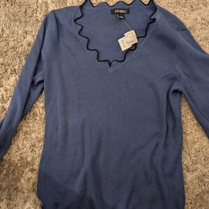 Roz & Ali Blue Knit Top with Black Accents